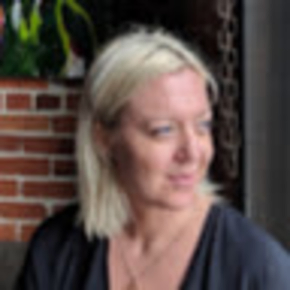 Meet your Posher, Tiina - Picture 1 of 1